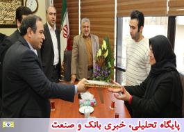 ادای احترام مدیرعامل بیمه ایران به مقام شامخ شهیدان